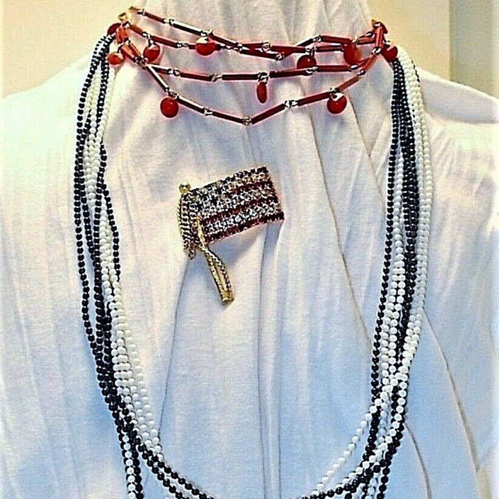Vtg Rhinestone USA American Flag Brooch + Necklace